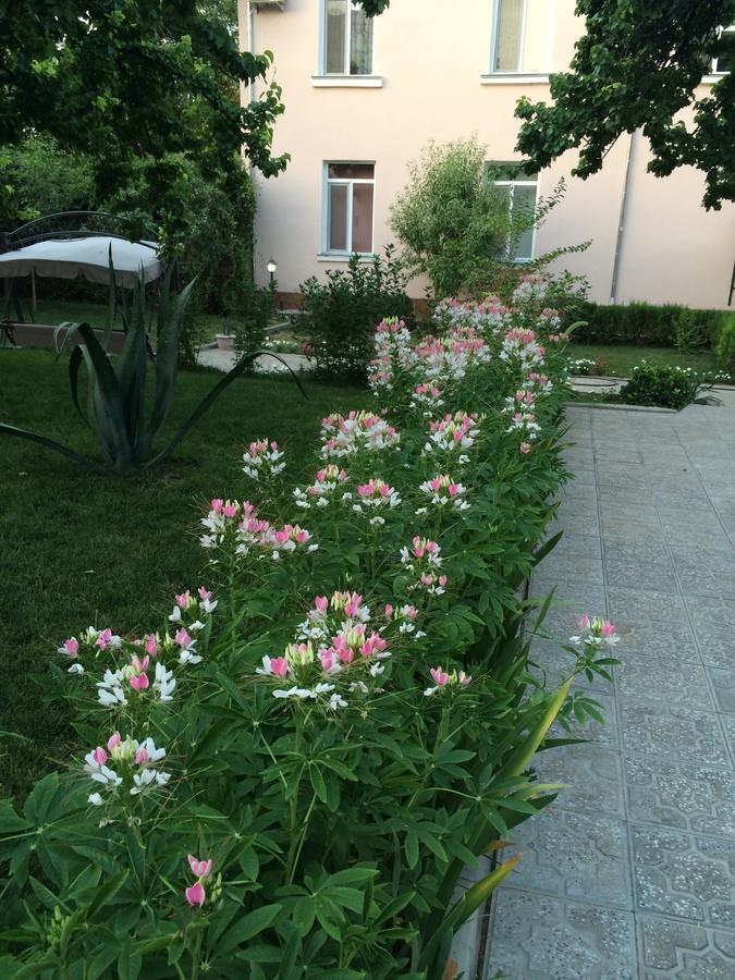 Armon Apart Hotel Khujand Exterior foto
